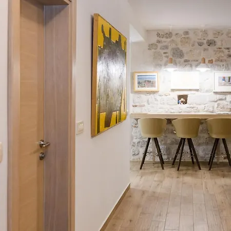 Apartmani Art Karampana Cattaro Esterno foto