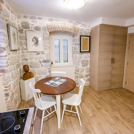 Apartmani Art Karampana Cattaro Esterno foto