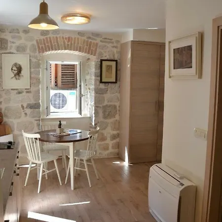 Apartmani Art Karampana Cattaro Esterno foto